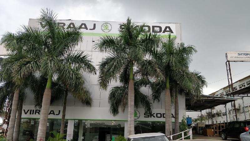Showroom 20000 Sq.ft. for Rent in