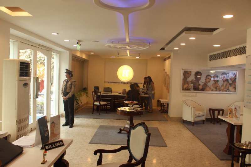 Business Center 14100 Sq.ft. for Rent in Basant Lok,