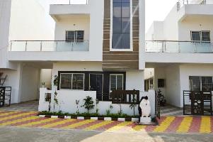5 BHK House for Sale in Airport Road, Bhopal