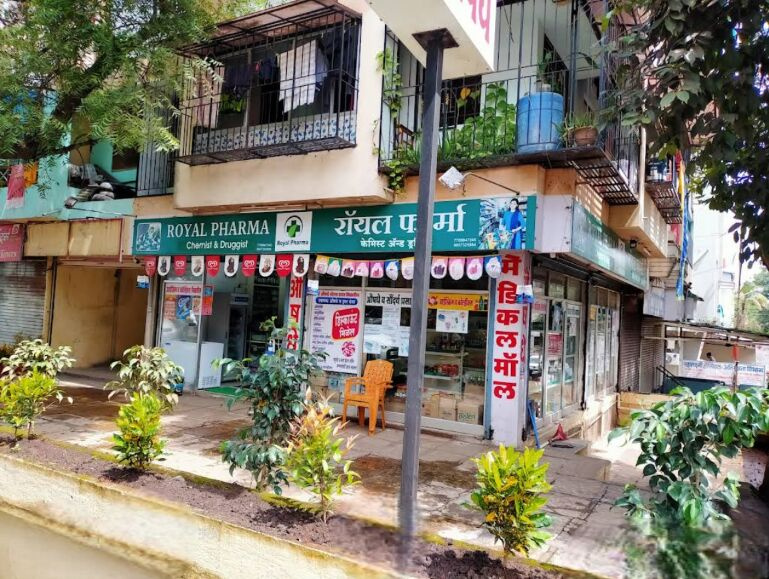  Commercial Shop 550 Sq.ft. for Rent in Rajarampuri, Kolhapur