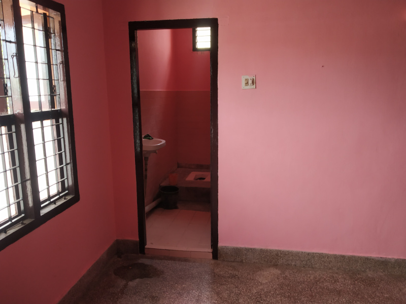 1 BHK 300 Sq.ft. Apartment for Rent in Palayamkottai, Tirunelveli