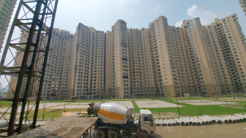 4.5 BHK Apartment 2652 Sq.ft. for Sale in Sector 107 Noida