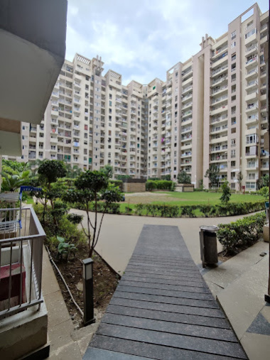 3.5 BHK Apartment 2095 Sq.ft. for Sale in Sector 137 Noida