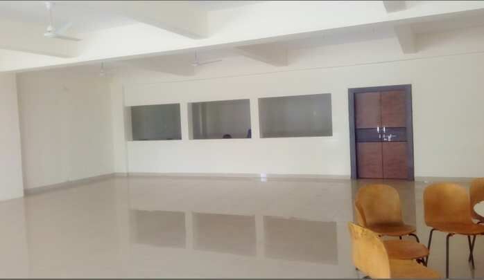 Office Space 2200 Sq.ft. for Rent in Kolar Road, Bhopal