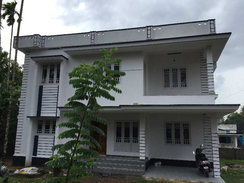 3 BHK House 1650 Sq.ft. for Sale in Chalakudy, Thrissur
