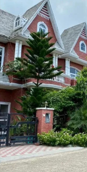  322 Sq. Yards Commercial Land for Sale in Jawaharpuram, Kanpur