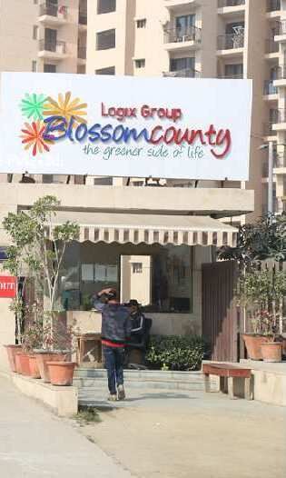 3 BHK Apartment 1400 Sq.ft. for Sale in Sector 137 Noida