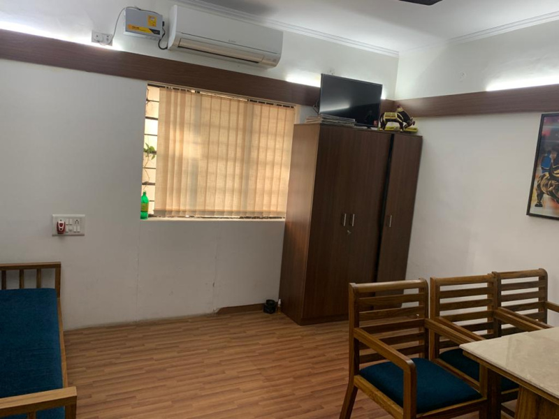  1000 Sq.ft. Office Space for Rent in Dharampeth, Nagpur