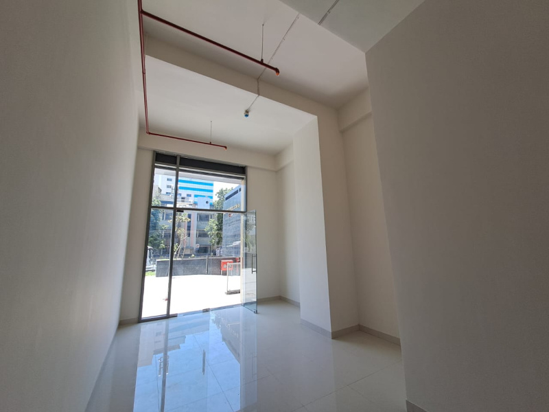  Showroom 1498 Sq.ft. for Rent in Camp, Pune