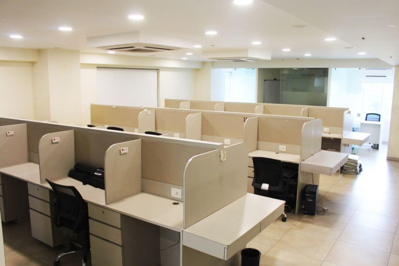  Office Space 1250 Sq.ft. for Rent in Shivaji Nagar, Pune