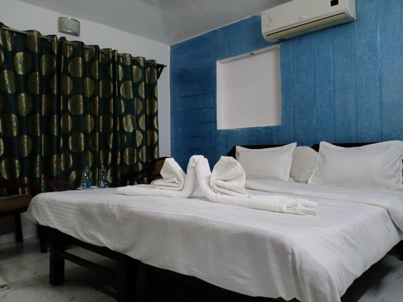  Hotels 4 Acre for Sale in Bamhani, Mandla