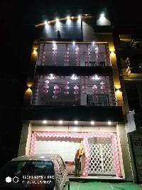  Showroom for Rent in Pardesipura, Indore