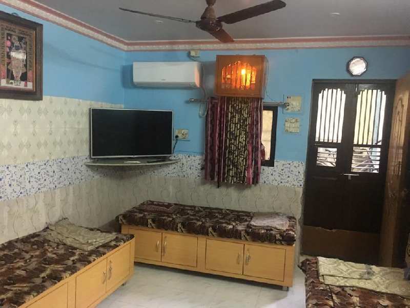 Guest House 500 Sq.ft. for Rent in Mulund Colony,