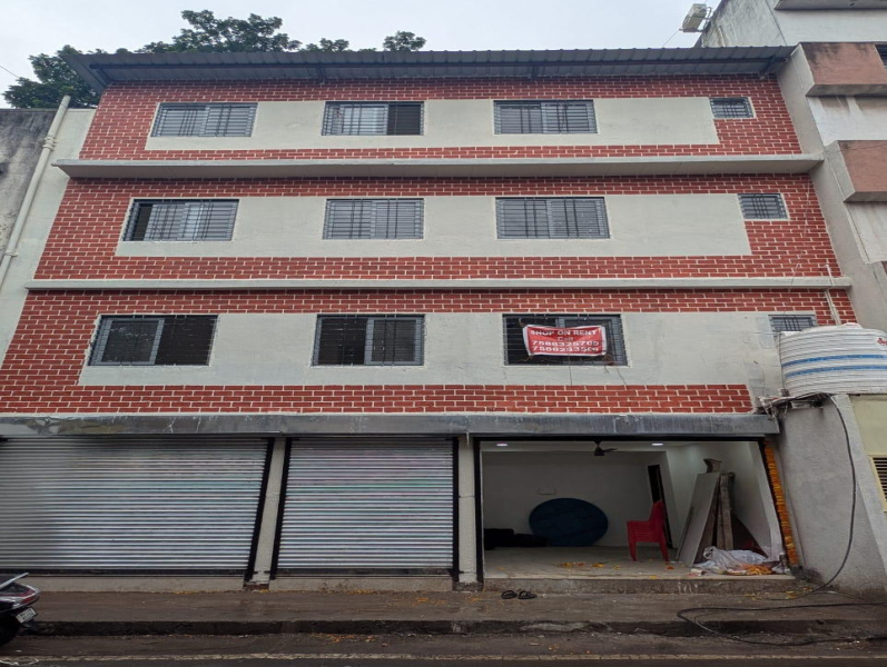  Commercial Shop 2900 Sq.ft. for Sale in Parvati, Pune