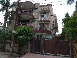 9 BHK House for Sale in Sector 27 Noida