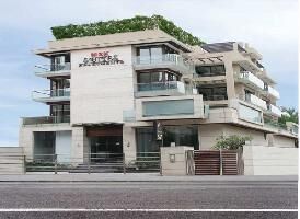 4 BHK Builder Floor for Sale in Block A Kailash Colony, Delhi