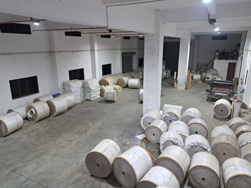  Factory 25000 Sq.ft. for Rent in Vapi Industrial Estate, 