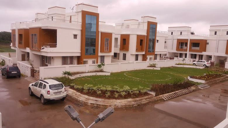 3 BHK Villa 2200 Sq.ft. for Sale in Silvassa Road, Vapi
