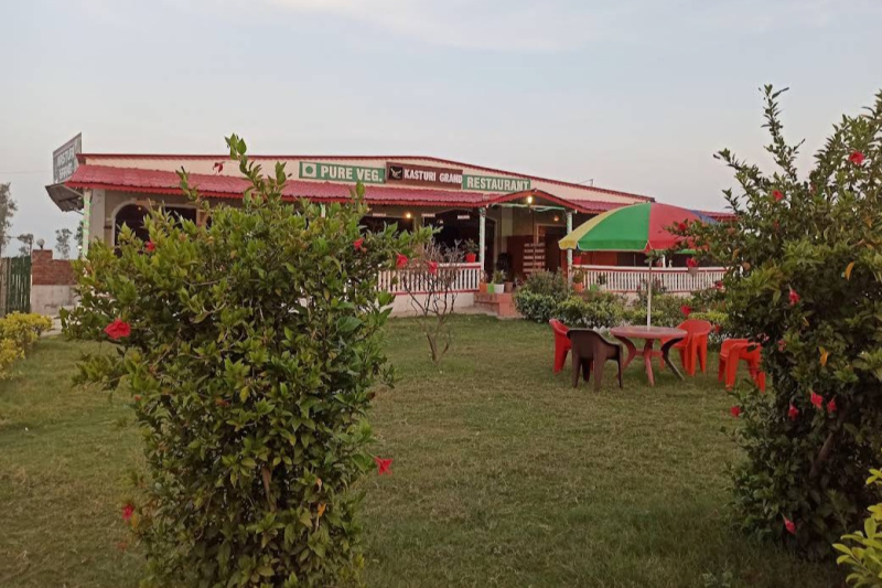  Hotels 4000 Sq.ft. for Rent in Sardhana Road, Meerut