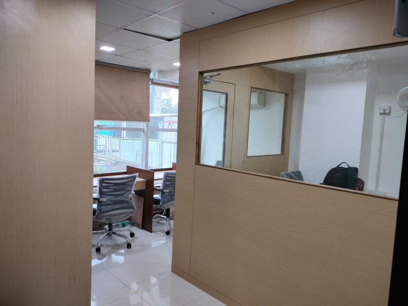  Office Space 325 Sq.ft. for Sale in Kothrud, Pune