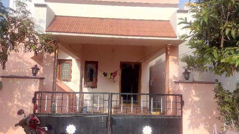 2 BHK House 1050 Sq.ft. for Sale in Mullamparappu, Erode
