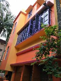 2 BHK House for Rent in Birati, Kolkata