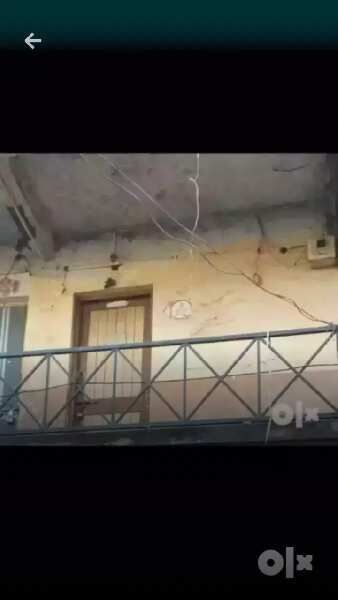  Business Center 400 Sq.ft. for Sale in Main Road, Bharuch