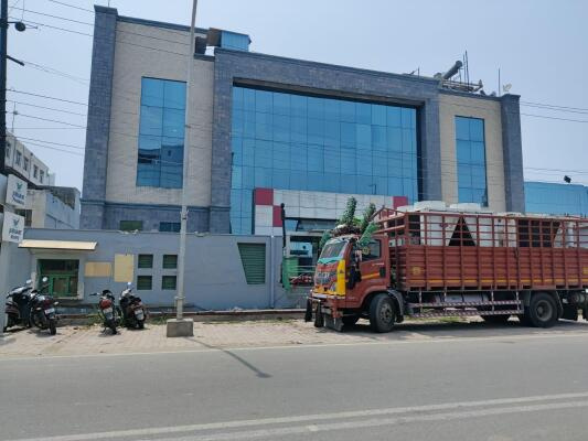  Factory 130000 Sq.ft. for Rent in Sector 65 Noida