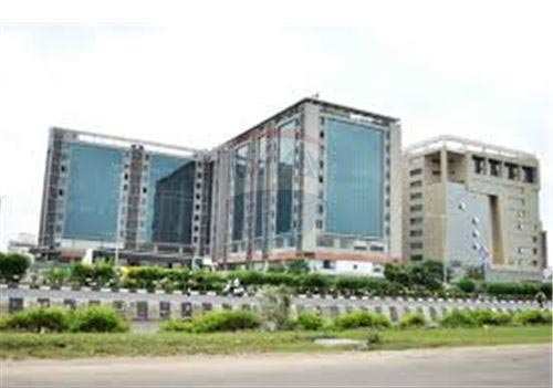  Office Space 1441 Sq.ft. for Sale in S G Highway, Ahmedabad