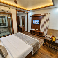  Hotels for Rent in Fatehabad Road, Agra