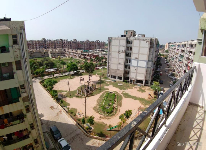 3 BHK Apartment 1350 Sq.ft. for Rent in Haibatpur Road, Dera Bassi