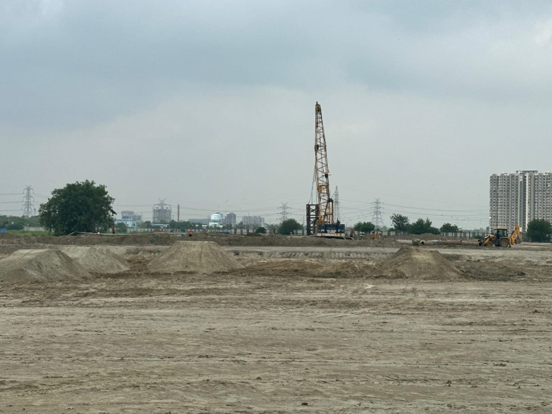 3 BHK Apartment 1600 Sq.ft. for Sale in Yamuna Expressway, Greater Noida