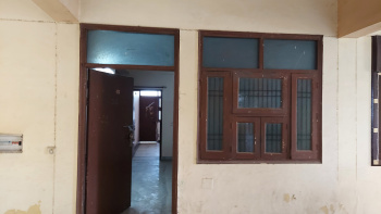 2 BHK Flat for Rent in Trans Yamuna Colony, Agra