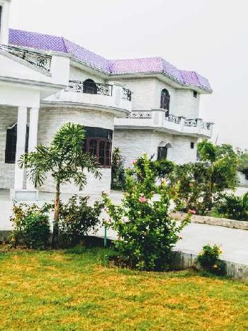 7.0 BHK House for Rent in Bajwara, Hoshiarpur