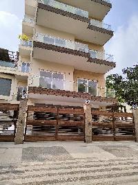 4 BHK Builder Floor for Rent in Sun City, Sector 54 Gurgaon
