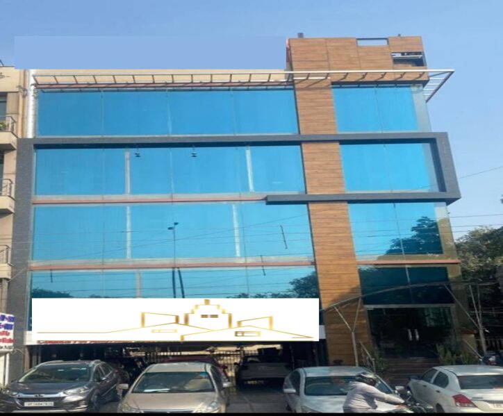  Office Space 3850 Sq.ft. for Rent in Block A Defence Colony, Delhi