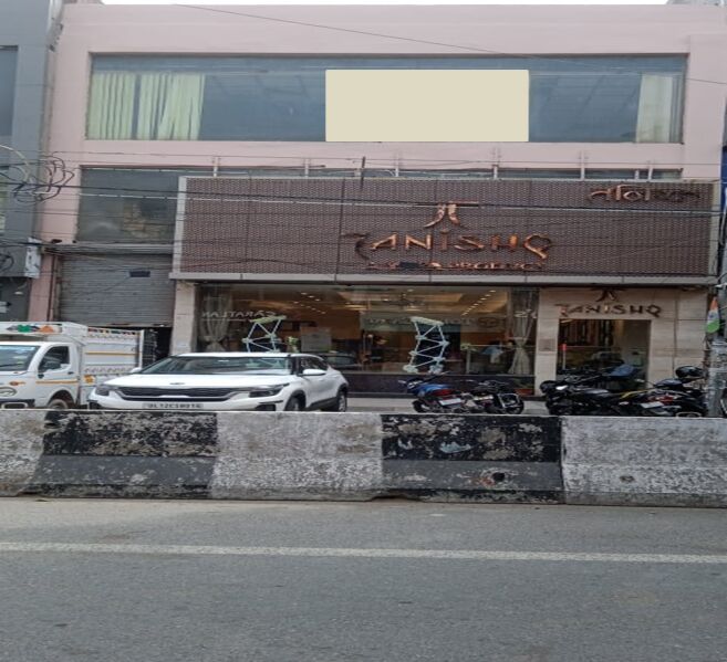  Office Space 3800 Sq.ft. for Rent in Lajpat Nagar I, Delhi
