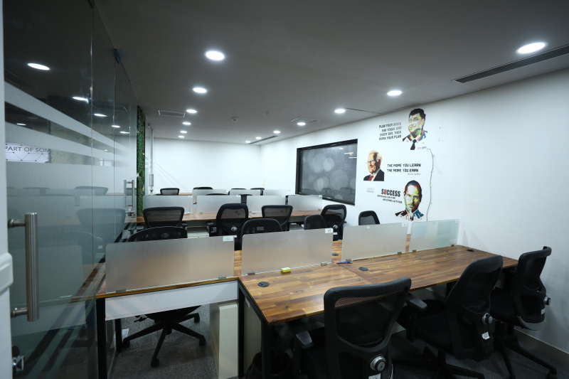  Office Space 3500 Sq.ft. for Rent in Viman Nagar, Pune