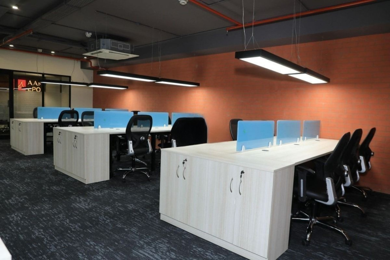  Office Space 5500 Sq.ft. for Rent in Wakdewadi, Pune
