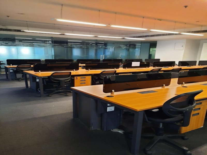  Office Space 3000 Sq.ft. for Rent in Shivaji Nagar, Pune