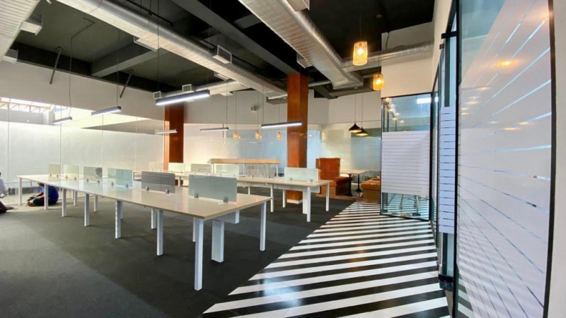  Office Space 2100 Sq.ft. for Rent in Shivaji Nagar, Pune