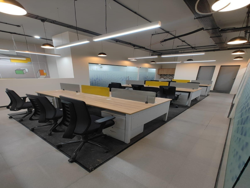  Office Space 2100 Sq.ft. for Rent in Senapati Bapat Road, Pune