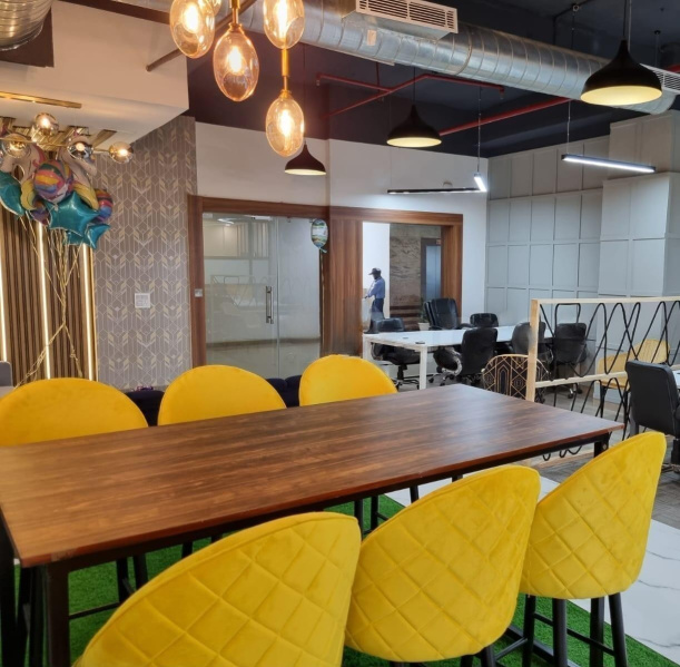  Office Space 8100 Sq.ft. for Rent in Shivaji Nagar, Pune
