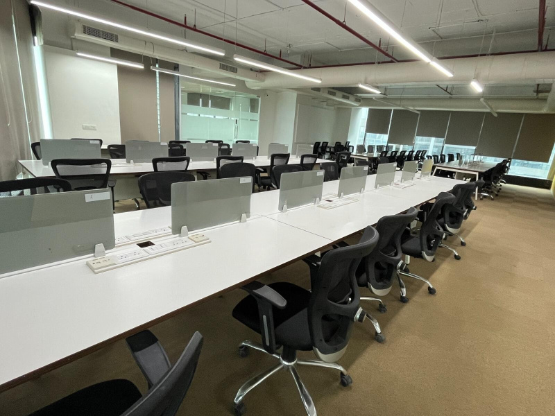  Office Space 2400 Sq.ft. for Rent in Viman Nagar, Pune