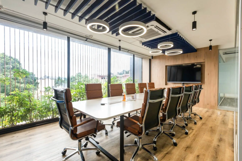  9100 Sq.ft. Office Space for Rent in Fergusson College Road, Pune