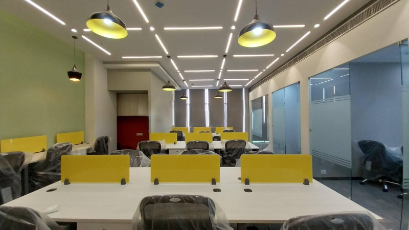  Office Space 2400 Sq.ft. for Rent in Senapati Bapat Road, Pune