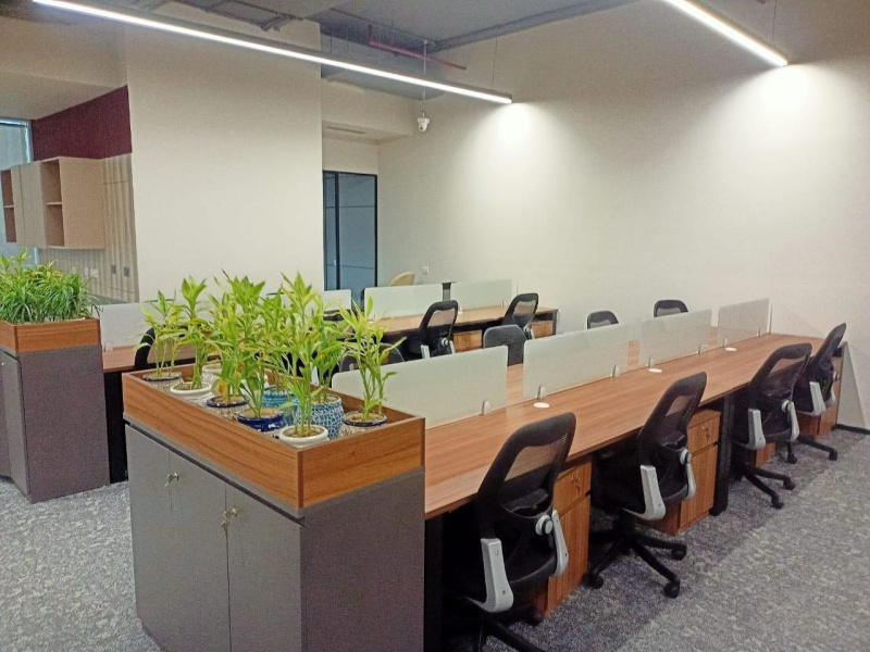  Office Space 2400 Sq.ft. for Rent in Jangali Maharaj Road, Pune