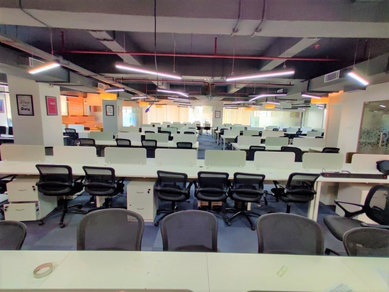 8400 Sq.ft. Office Space for Rent in Fergusson College Road, Pune