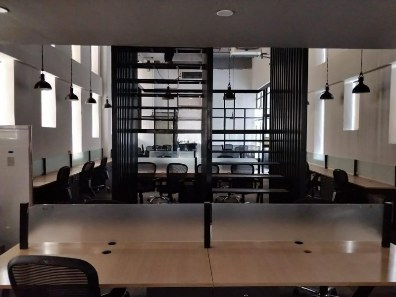  Office Space 7400 Sq.ft. for Rent in Fergusson College Road, Pune