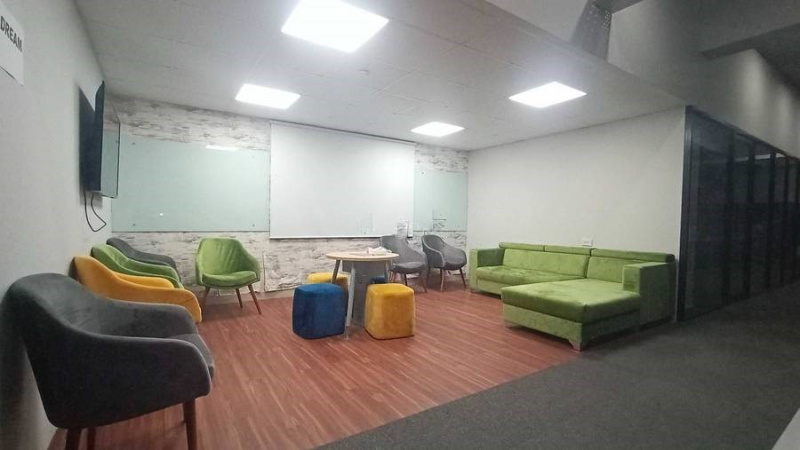  Office Space 8200 Sq.ft. for Rent in Kharadi, Pune